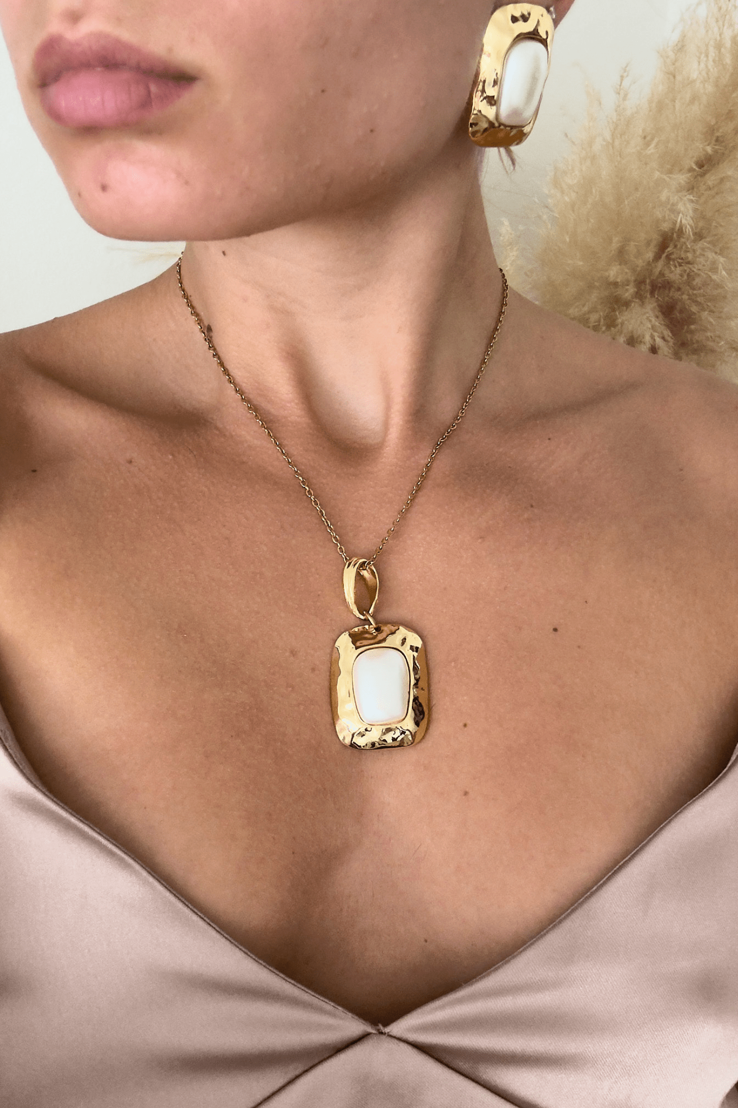 Mila Necklace + Giovana Earrings Bundle