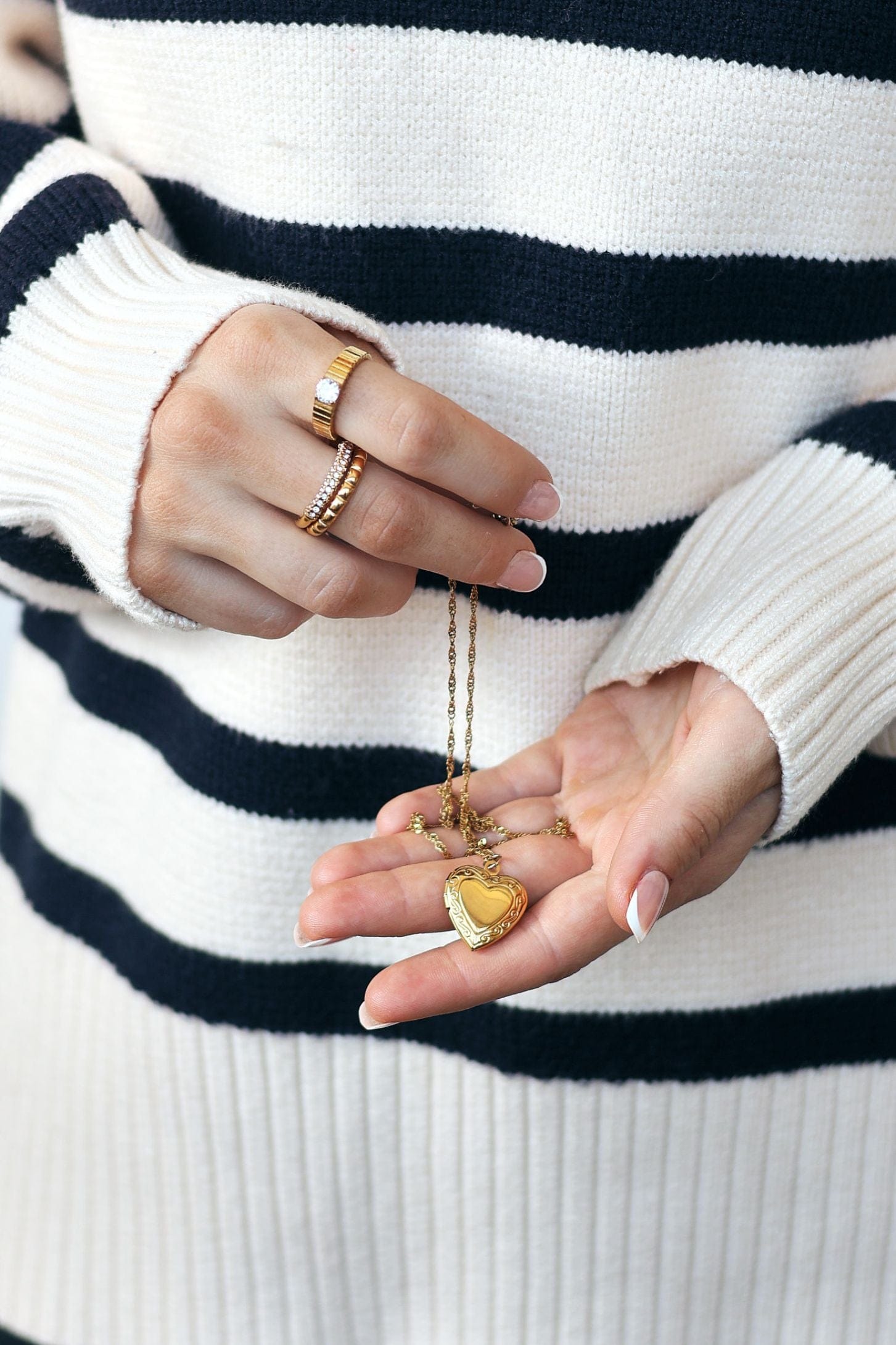 Round Stone Band Ring