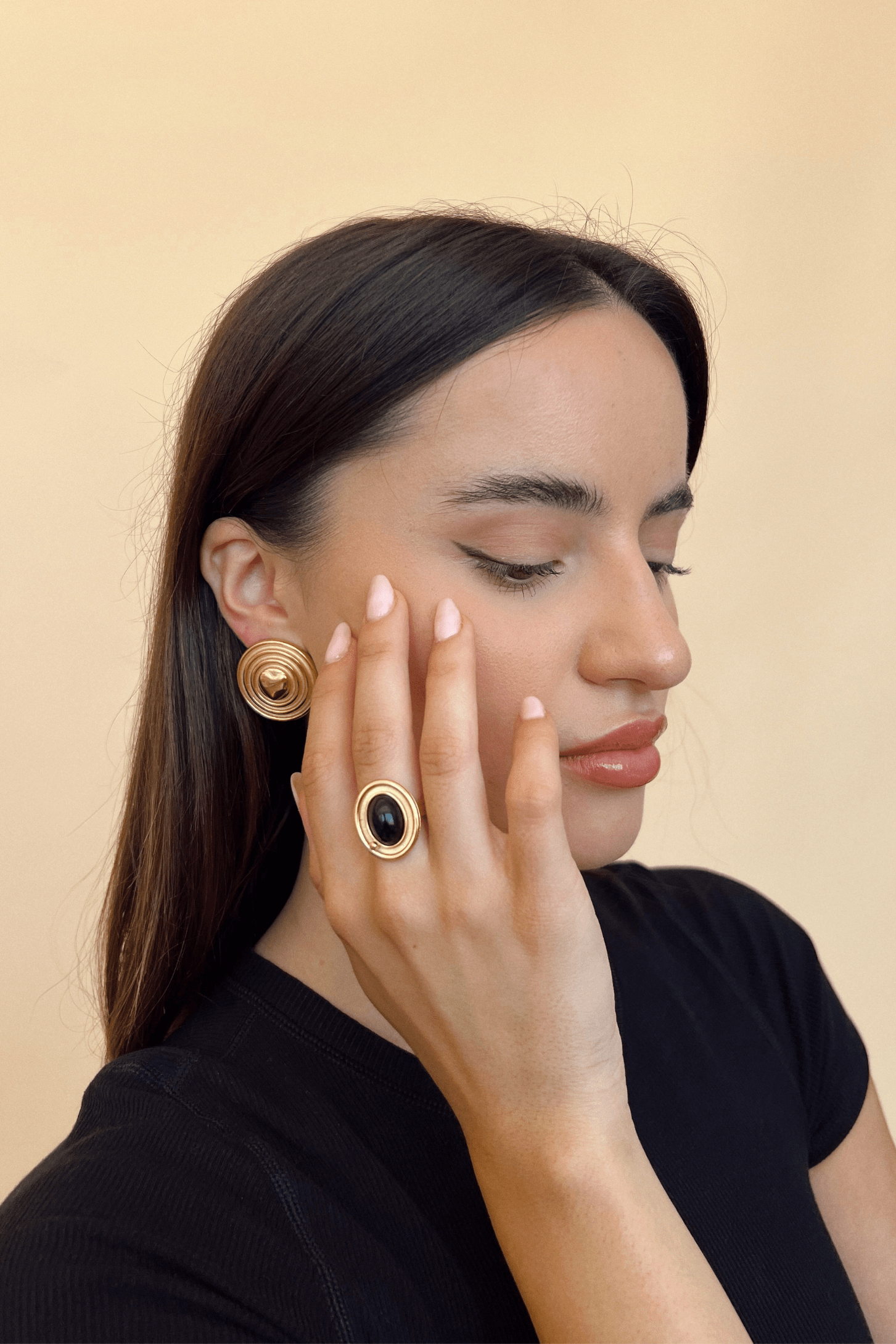 Oval Pendant Ring
