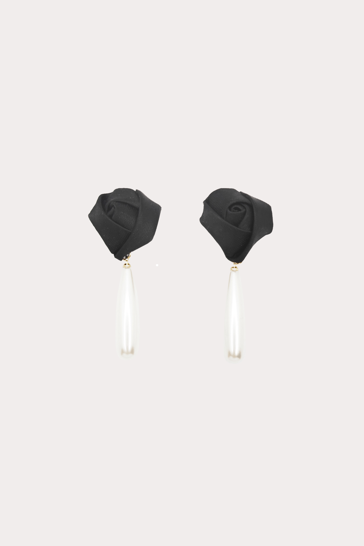 Rosette Pearl Drop Earring