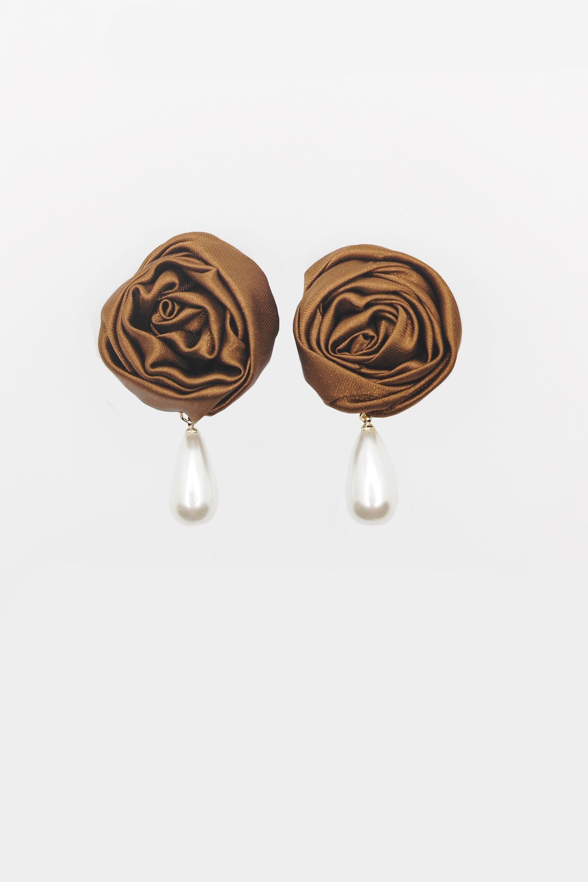 Rosette Pearl Drop Earring