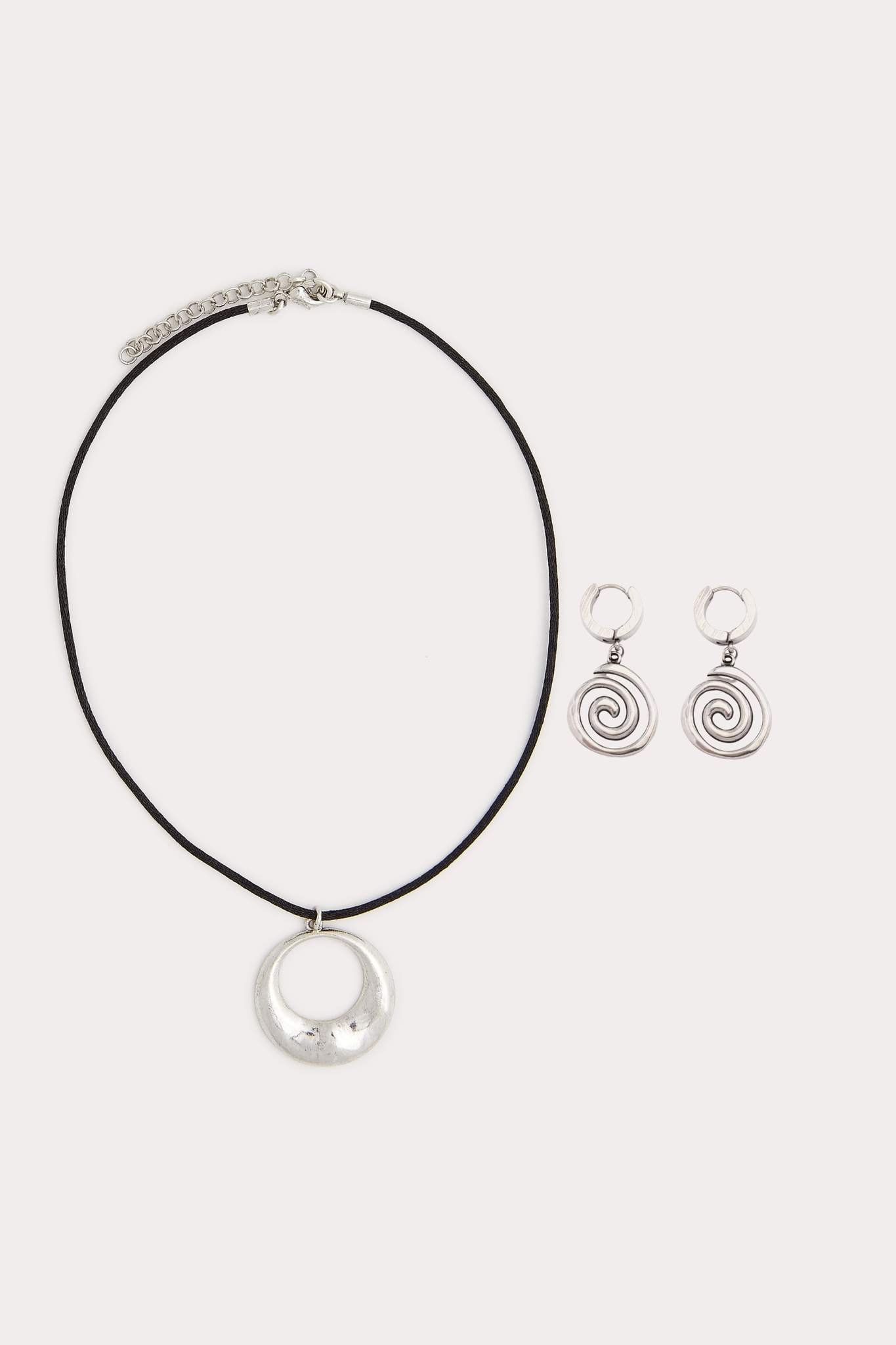 Infinity Choker + Agrigento Necklace Bundle
